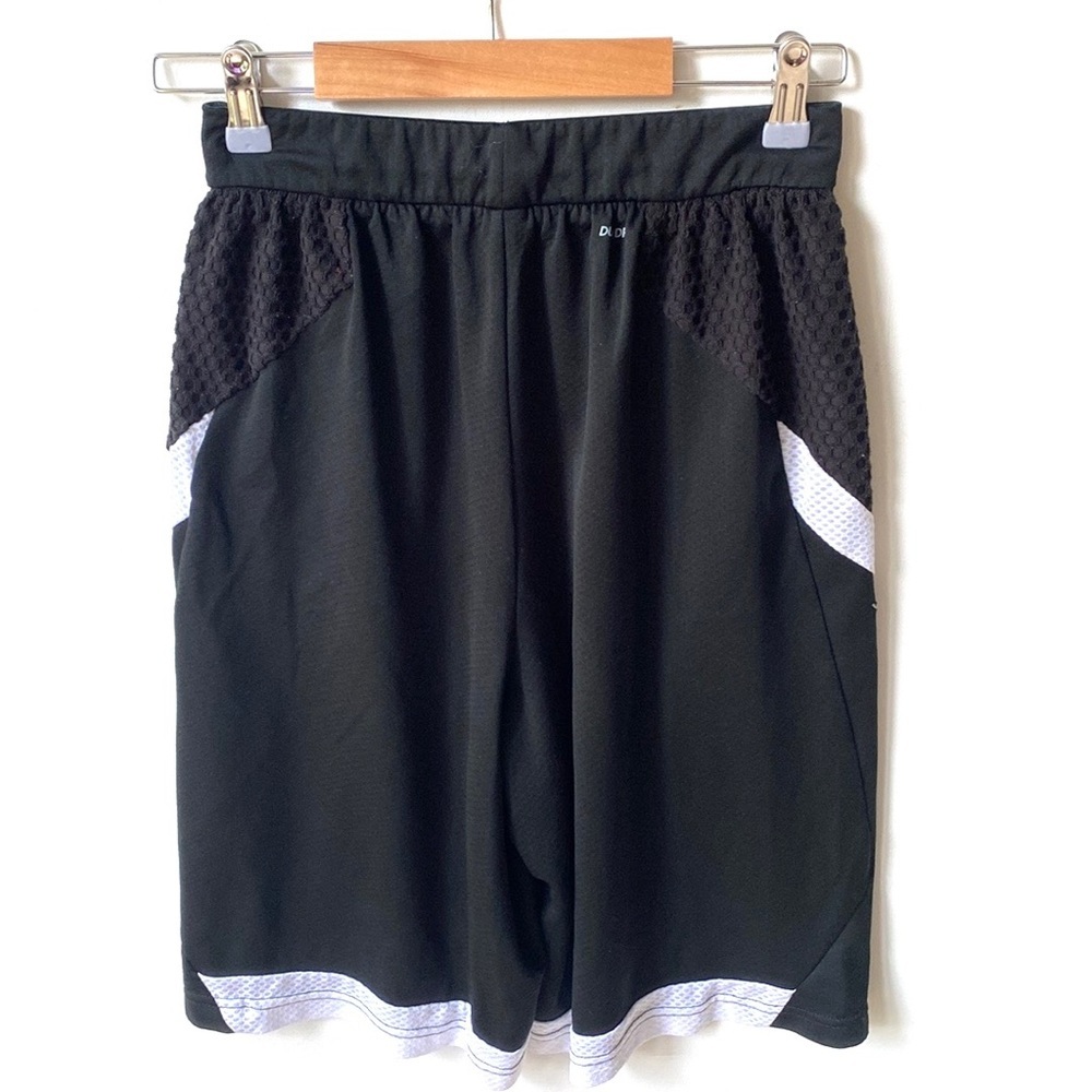 Champion duo dry athletic basketball training gym black &‎ white shorts, Size S